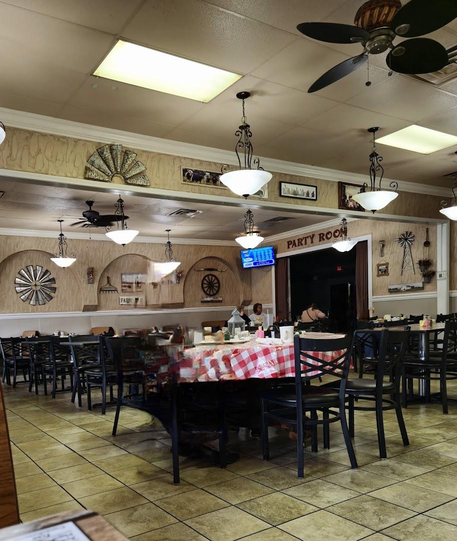 CHC Restaurant & Pizza